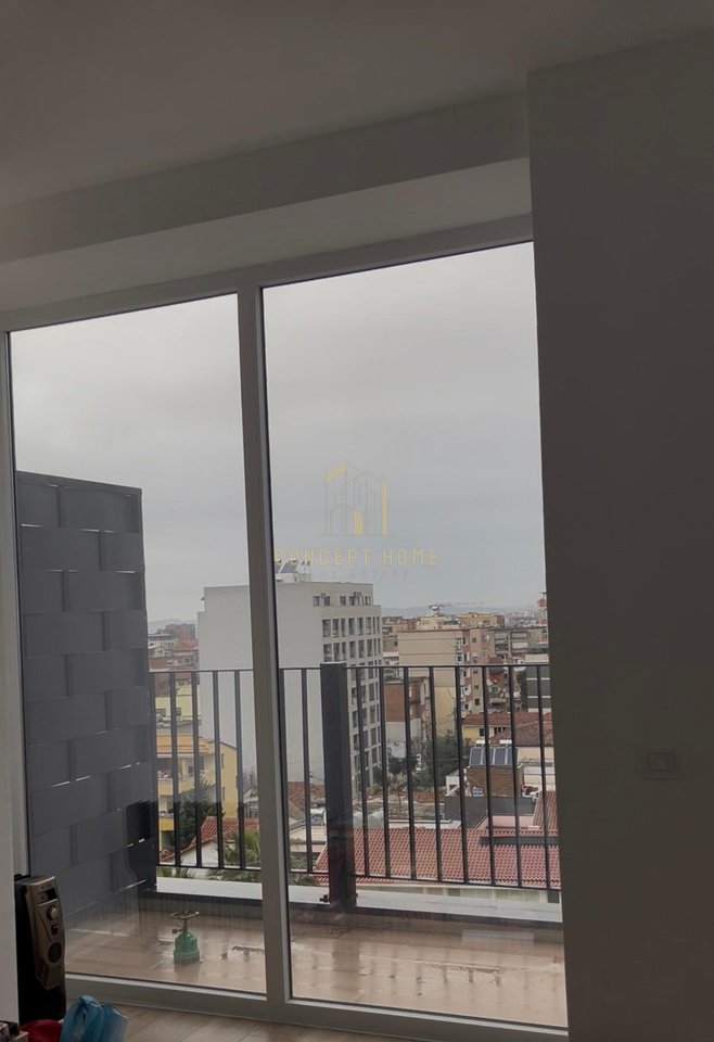 Apartament 1+1 me qera tek Pazari i Ri.
