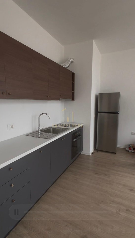 Apartament 1+1 me qera tek Pazari i Ri.