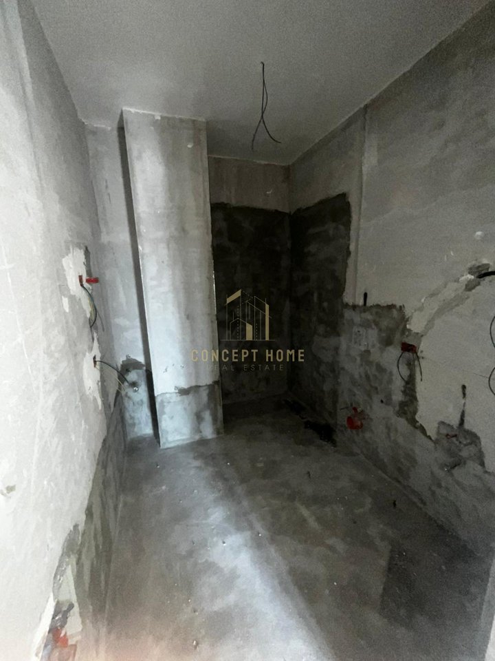 Shitet Apartament 2+1+2 ne Kamez