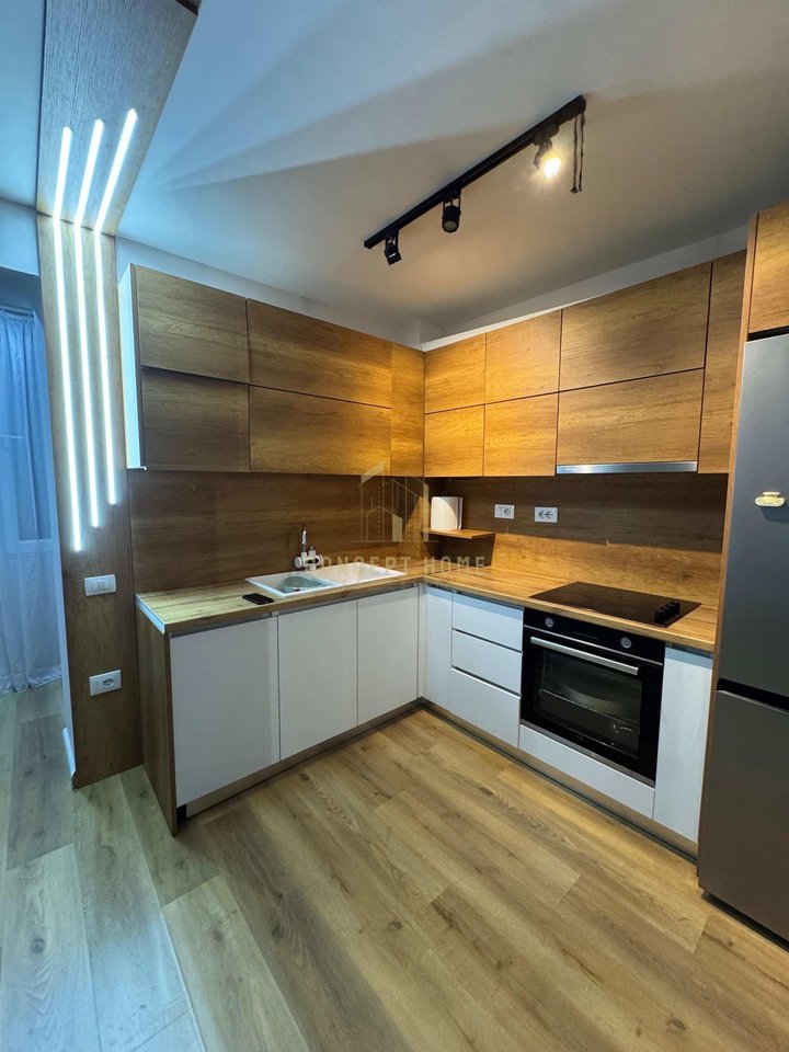 Apartament 2+1 me qera ne Kinostudio.