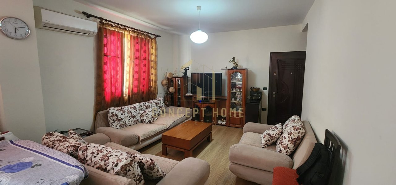 Jepet me qera Apartamenti 2+1 te Siri Kodra/Cmimi: 55.000Leke/ muaj [i diskutueshem]