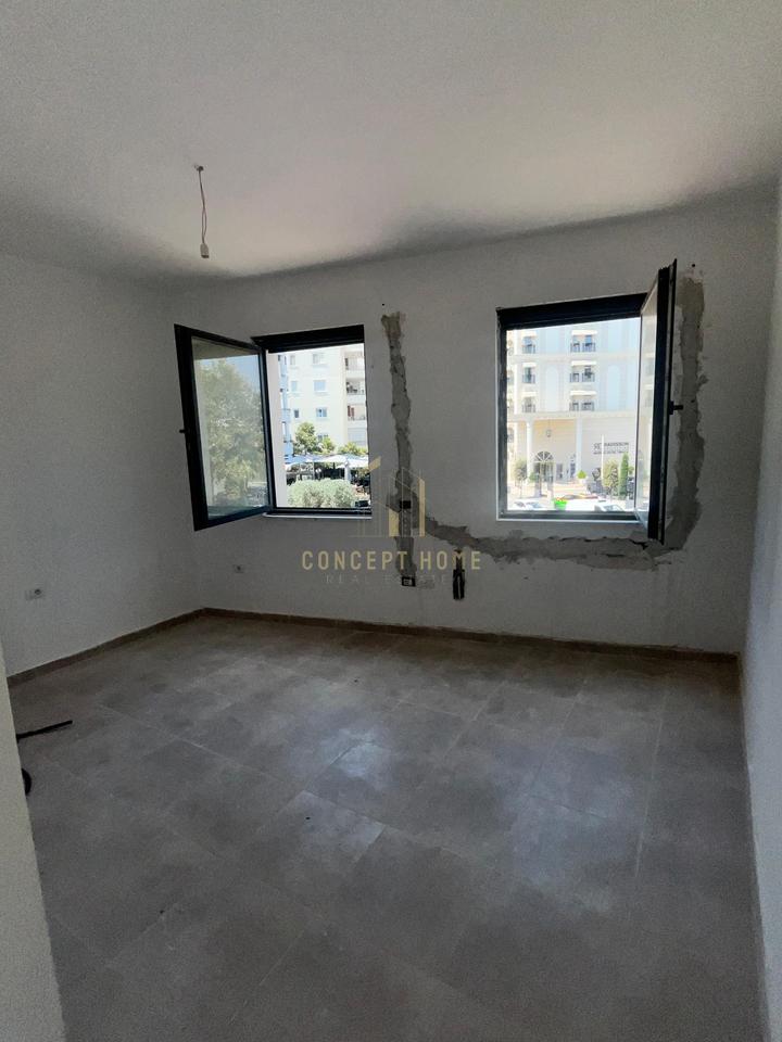 Jepet me qera apartament 3+1+2 Te Liqeni i Thate