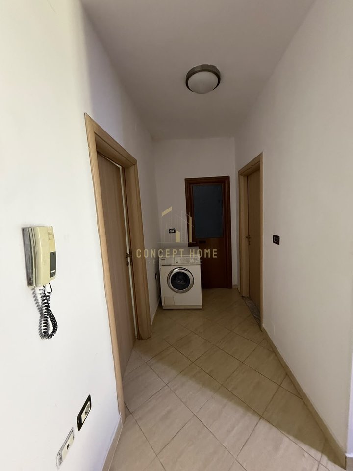 Jepet me qera apartament 2+1 ne Vasil Shanto