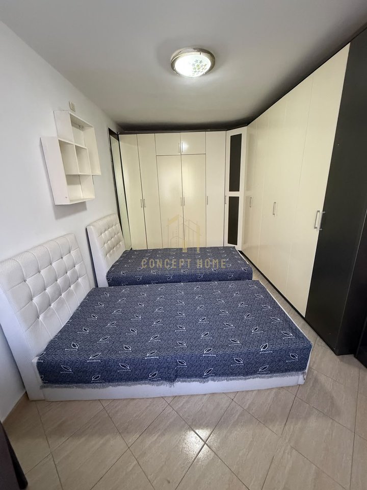 Jepet me qera apartament 2+1 ne Vasil Shanto