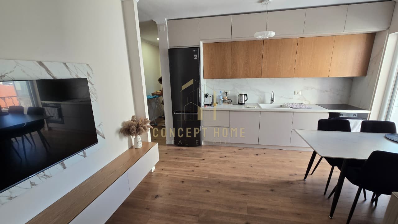 Jepet me qera apartament 2+1+Parkim ne Laprake