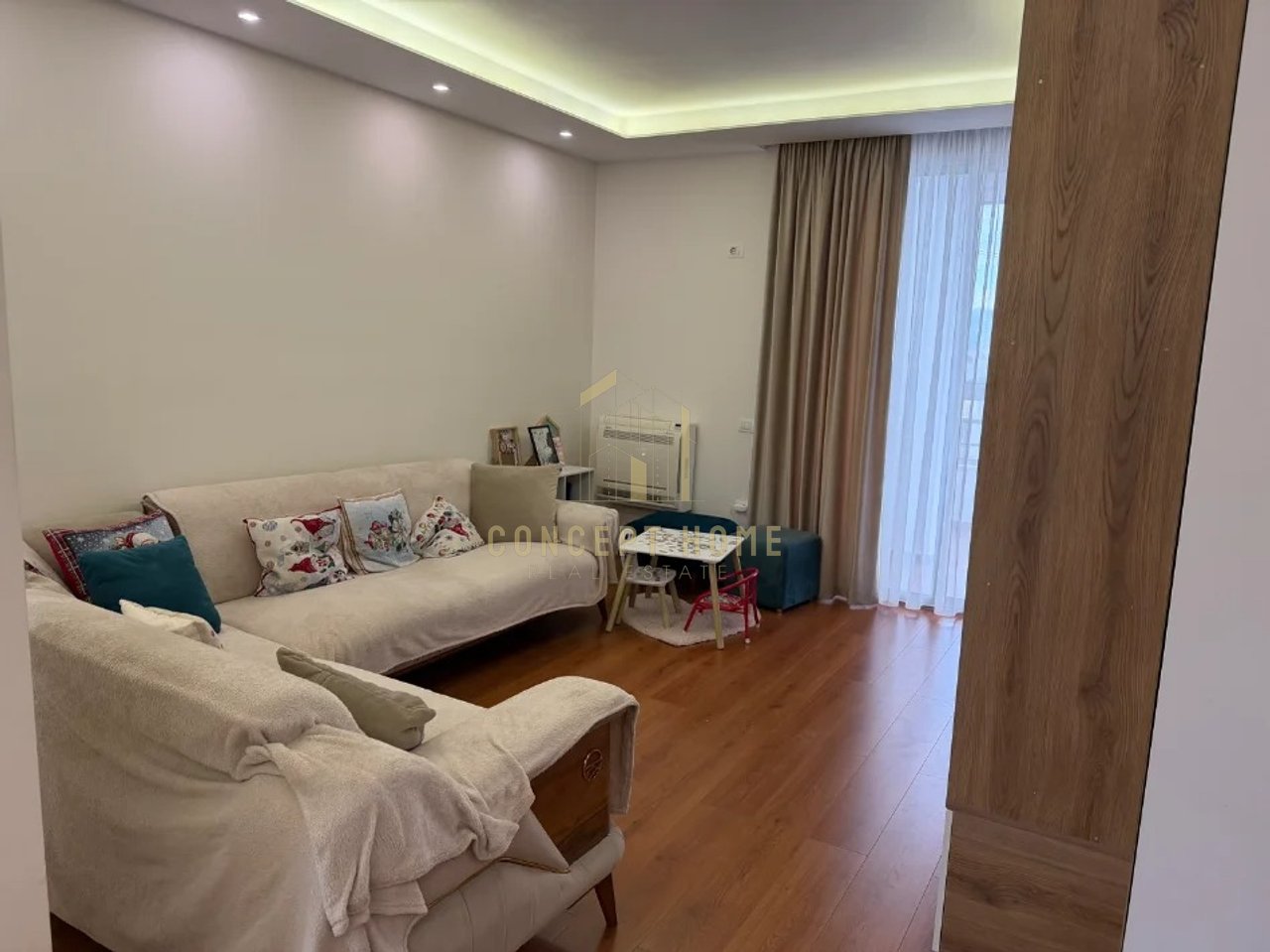 Appartamento 2+1 in Affitto a Liqeni i Thate, Tirana - 750€ | 94 m²