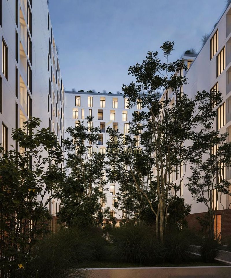 Shitet Apartament 1+1 tek Fusha e Aviacionit