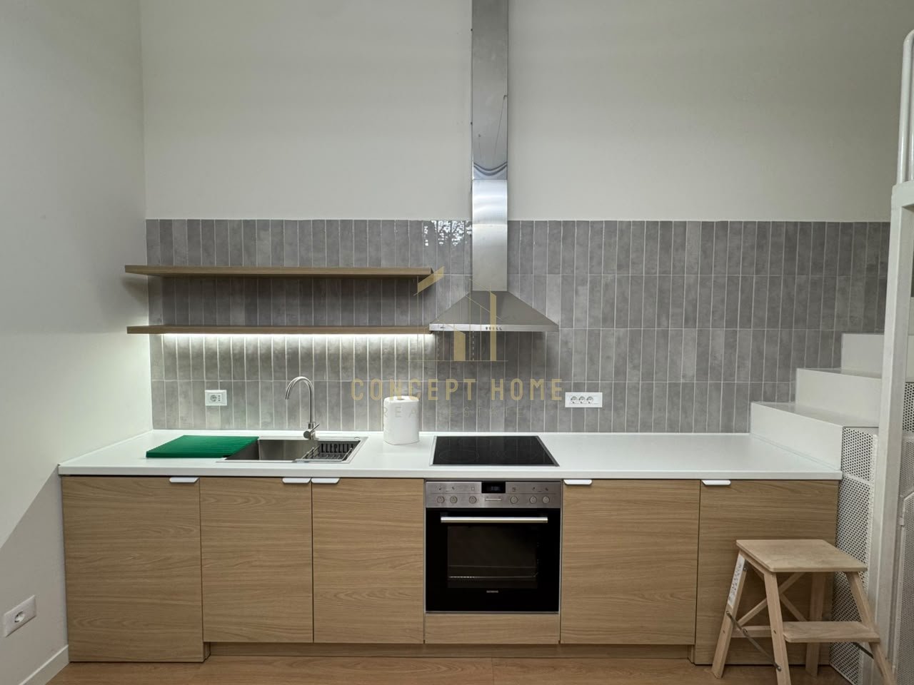 Affittasi appartamento duplex a Qytet Studenti