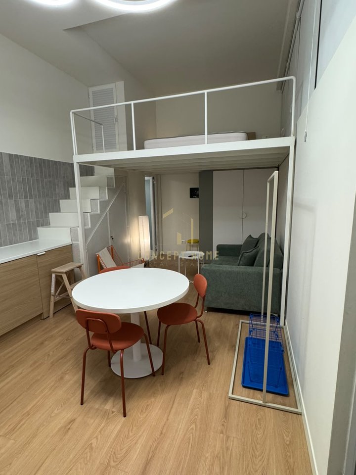 Affittasi appartamento duplex a Qytet Studenti