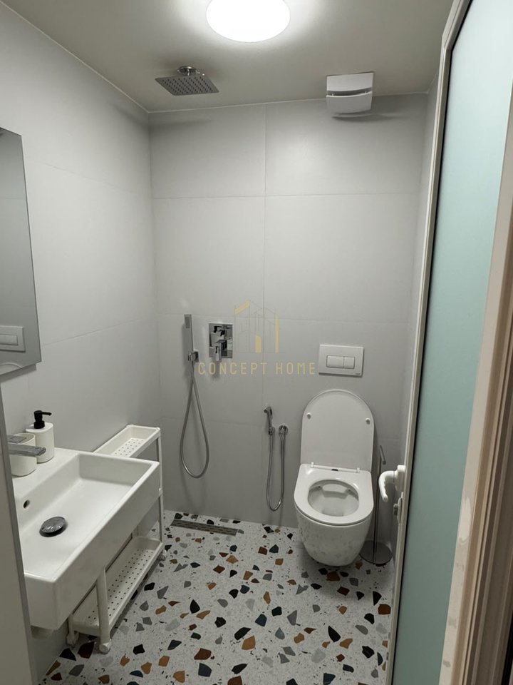 Affittasi appartamento duplex a Qytet Studenti