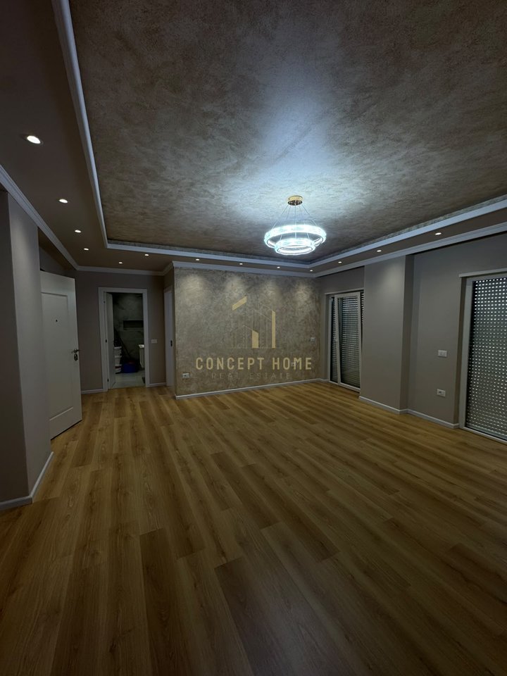 Shitet Apartament 1+1 ne Kamez
