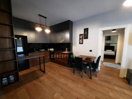 Jepet me qera apartament 2+1+2 tek 21 Dhjetori
