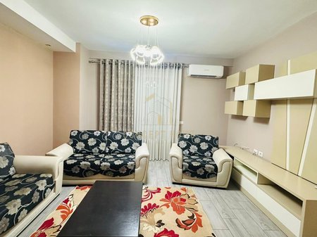 Jepet me qera apartament 1+1 ne Astir
