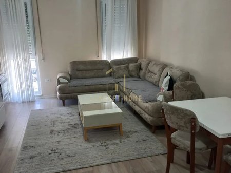 Affittasi appartamento 2+1+2 presso Univers City