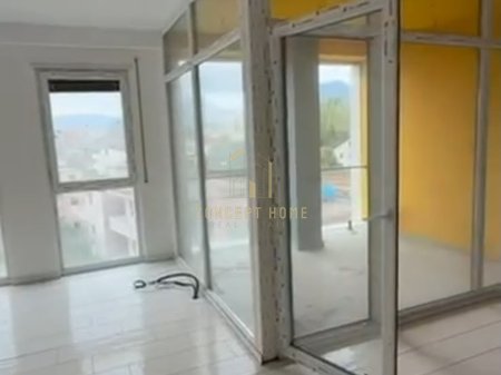 Apartment 2+1+2 for sale at Bulevardi i Ri
