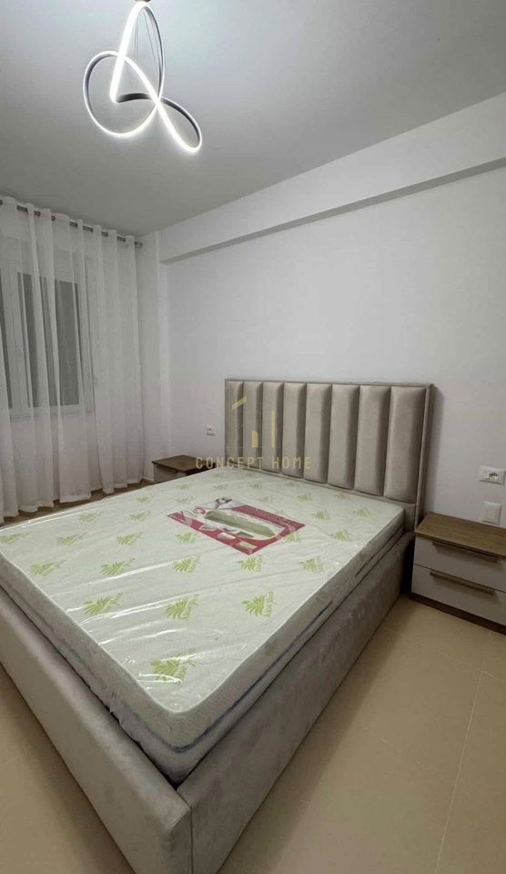 Jepet me qera apartament 2+1 tek Ish-Parkut të Autobusëve