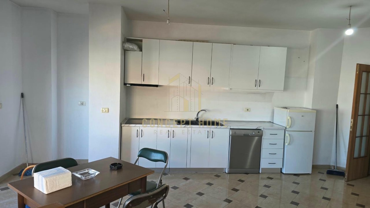 Jepet me qera apartament 3+1 tek Kodra e Diellit