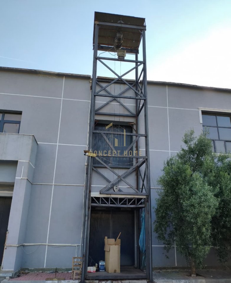 Shop for rent in Misto Mame