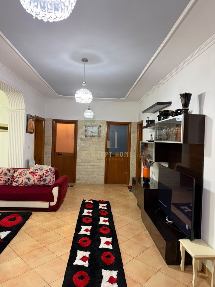 Casa privata 2+1 in affitto a 5 Maj