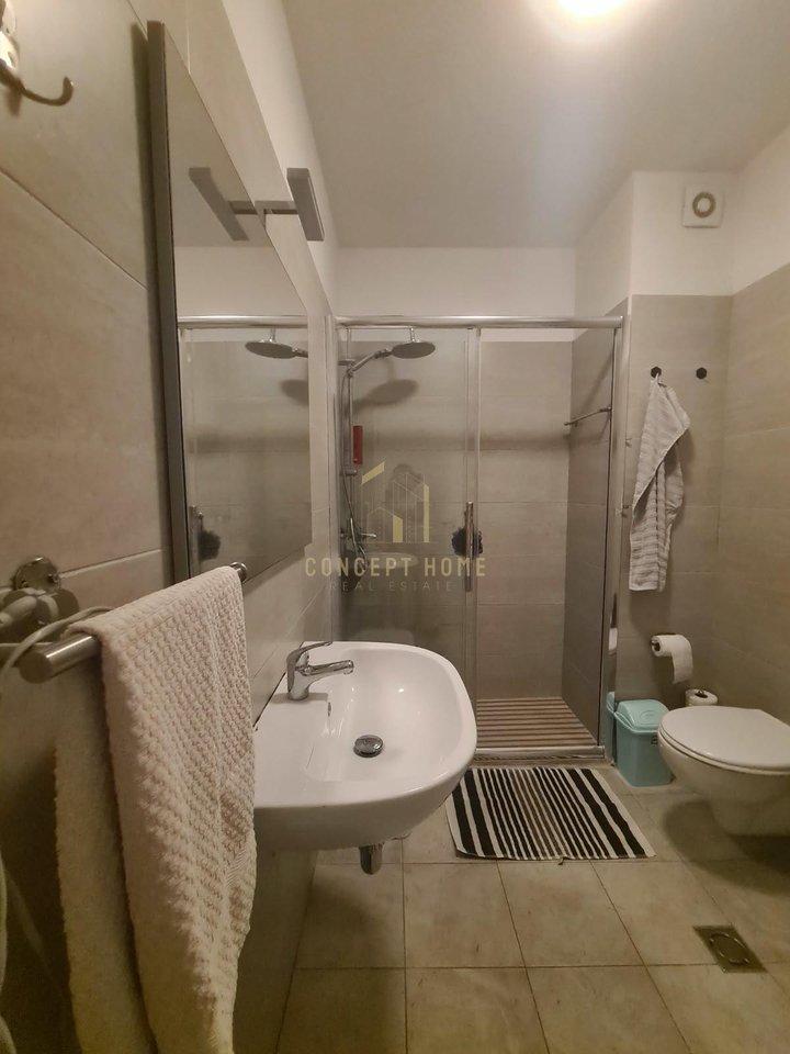 Affittasi appartamento 1+1 presso 21 Dhjetori