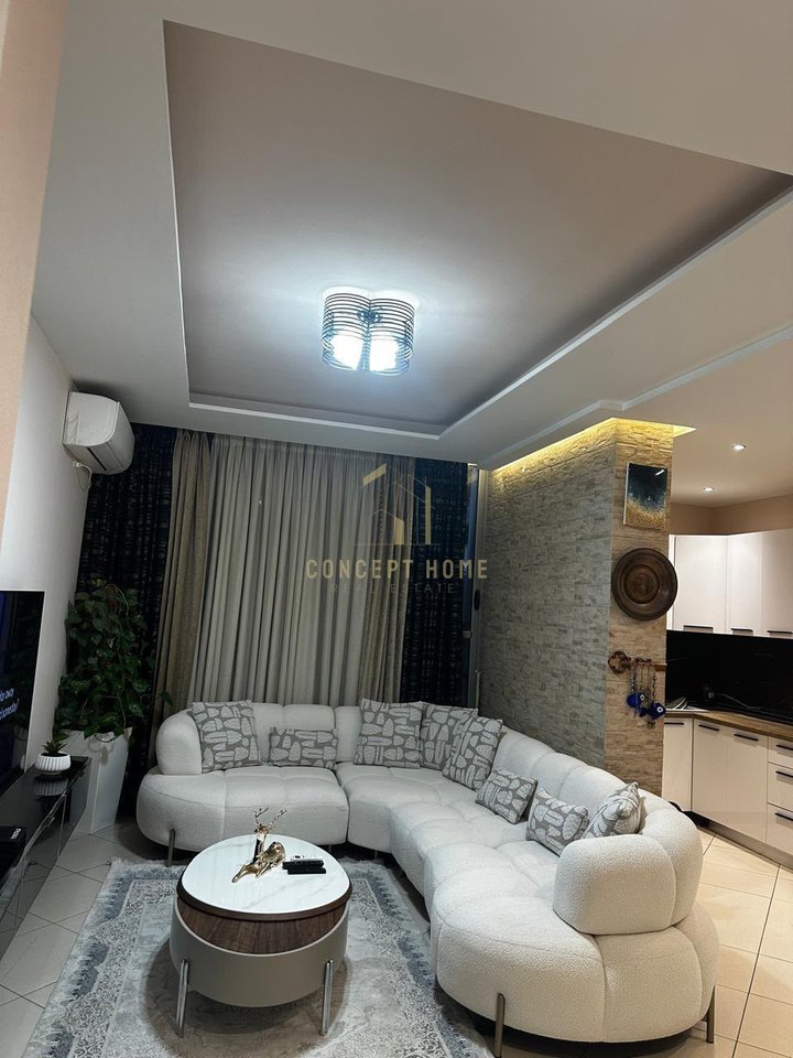 Apartment 2+1+2 for rent in Astir, near Vila L