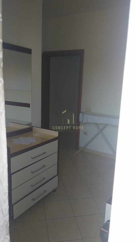 Jepet me qera apartament 2+1 tek Casa Italia