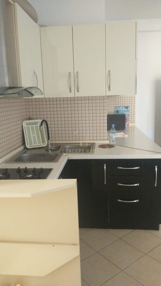 Jepet me qera apartament 2+1 tek Casa Italia