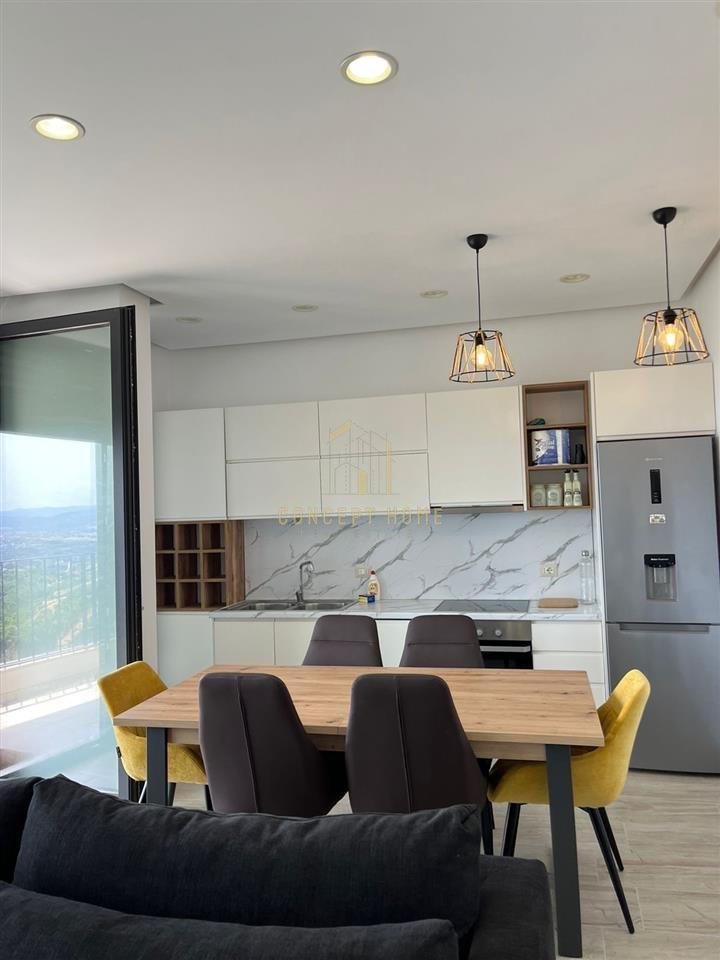 Duplex 2+1+2 for rent in Linz