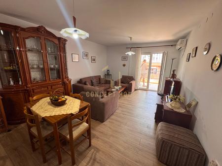 Jepet Apartament me qera 2+1+2 tek Komuna e Parisit