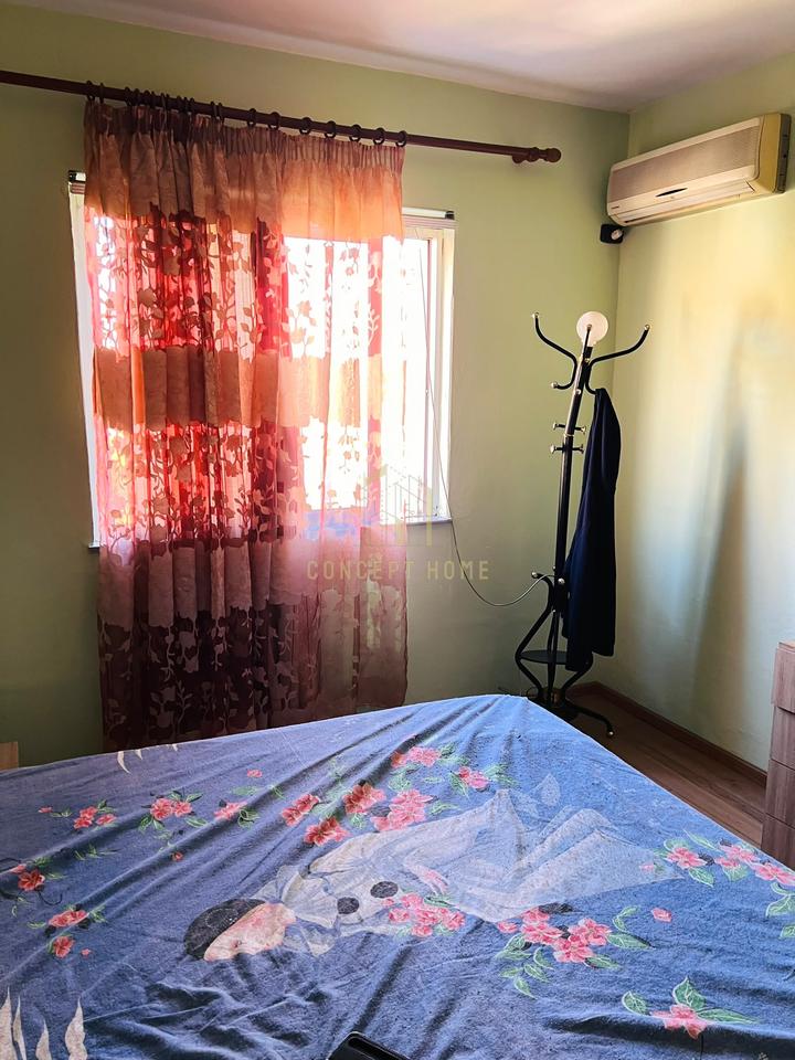 Jepet me qera apartament 2+1+2 Tek Xhamlliku