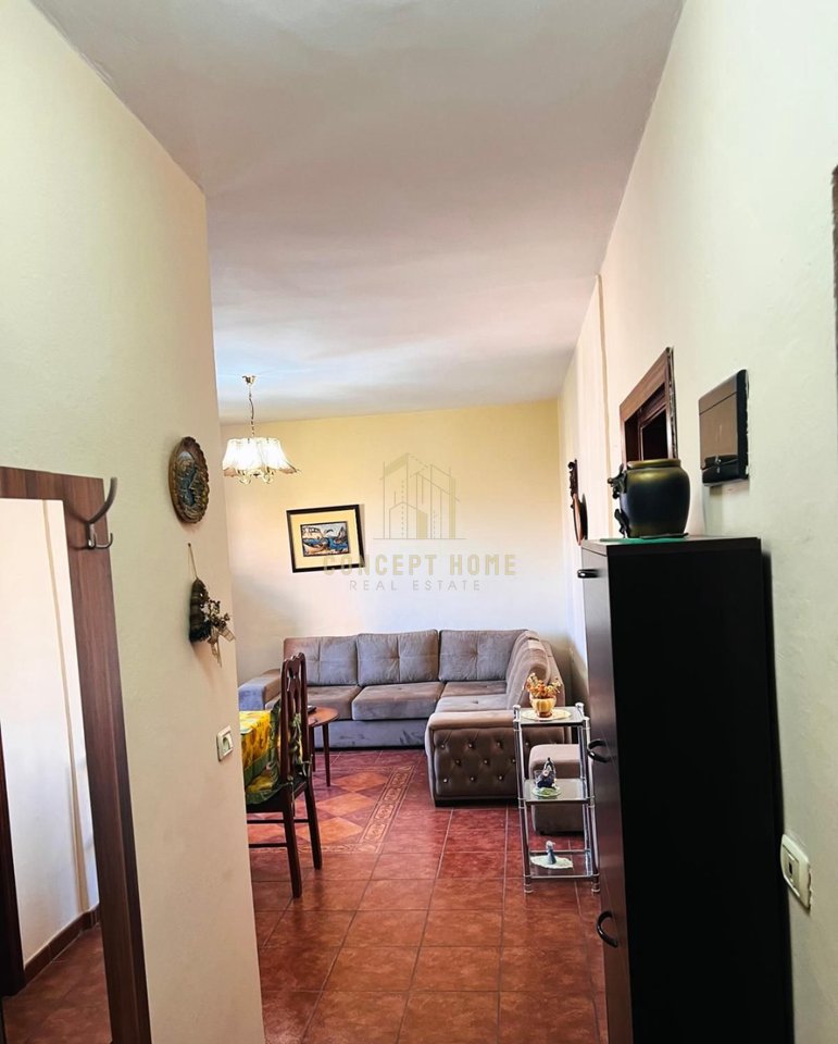 2+1 apartment for rent at Pazari i Ri