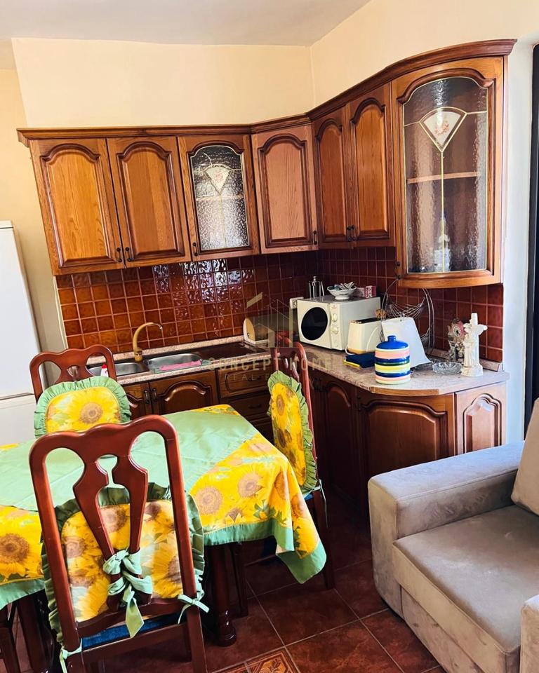 2+1 apartment for rent at Pazari i Ri