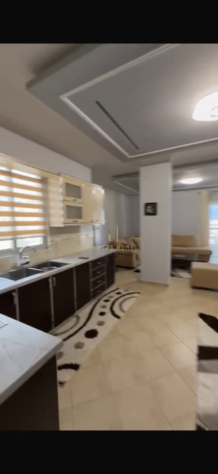 Jepet apartament me qera 2+1+post parkimi tek Kodra e Diellit