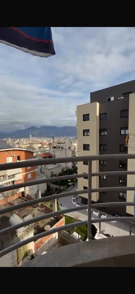 Jepet apartament me qera 2+1+post parkimi tek Kodra e Diellit