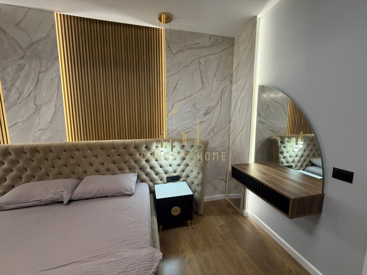 Shitet Apartament 1+1 te Liqeni Farkes