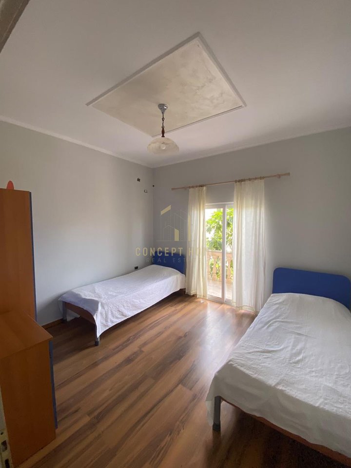 Jepet me qera apartament 3+1 ne Sauk