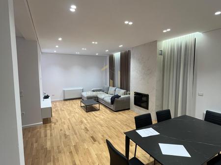 Villa for rent in Teg