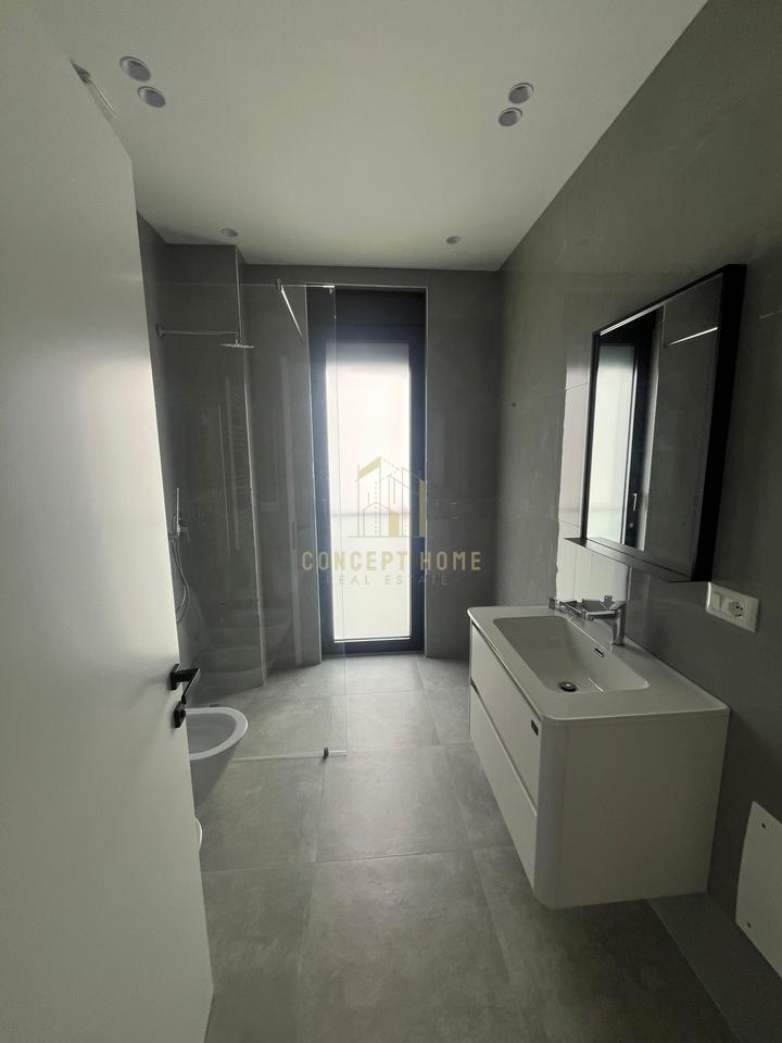 Villa for rent in Teg