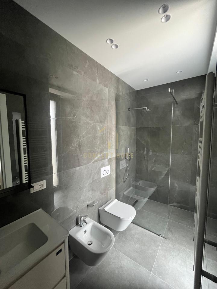 Villa for rent in Teg