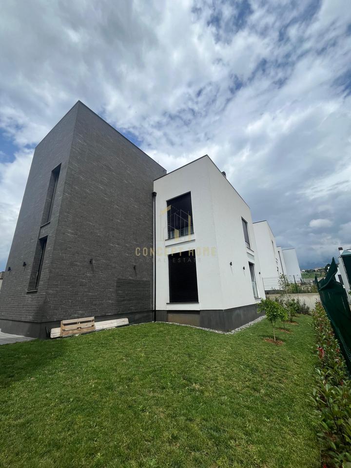 Villa for rent in Teg