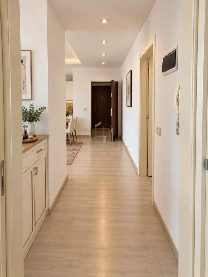 Shitet Apartament 2+1 ne Laprake