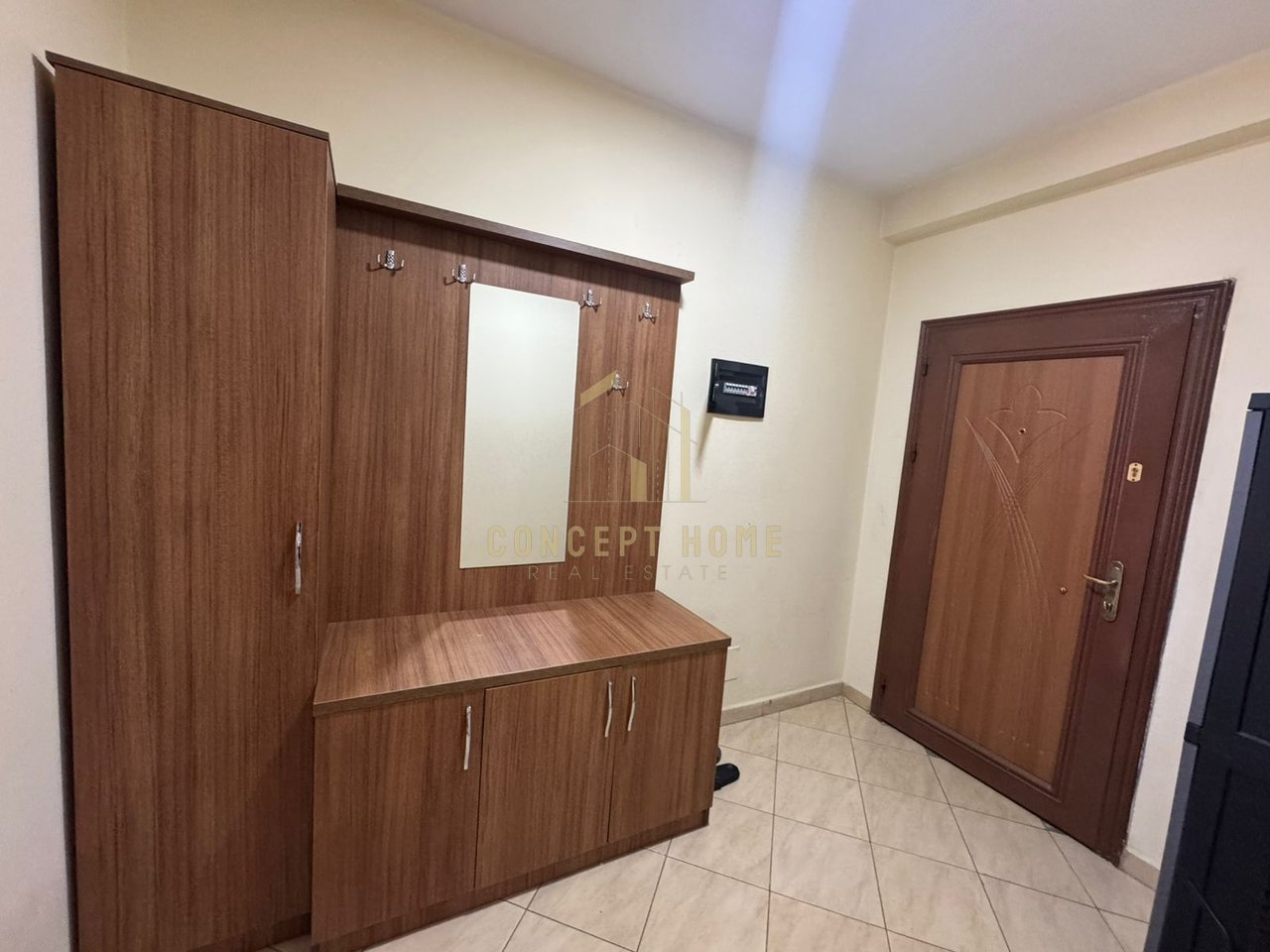 Apartment for rent 2+1+2 at Komuna e Parisit