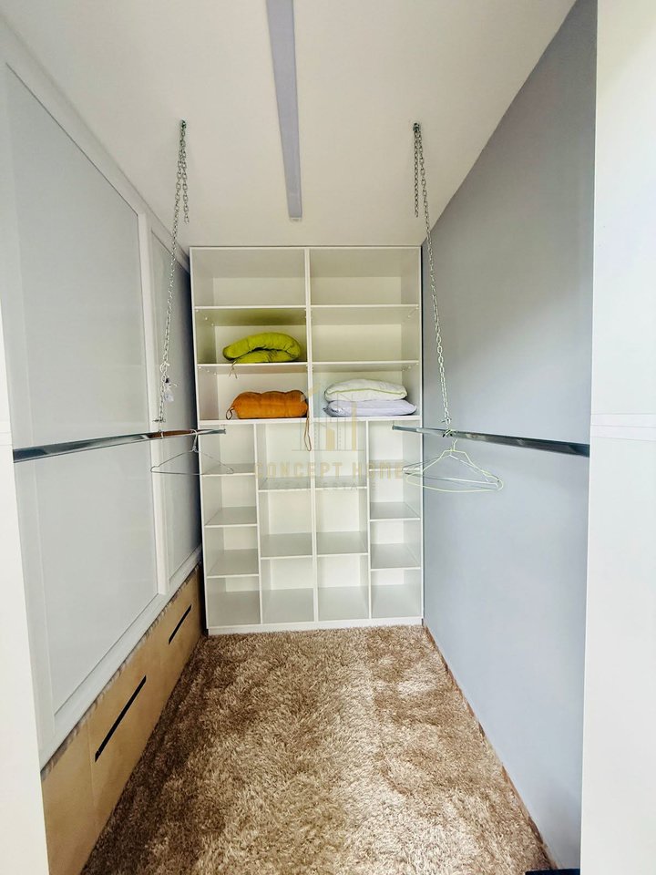 Jepet me qera apartament 2+1+3+depo Liqeni Thate