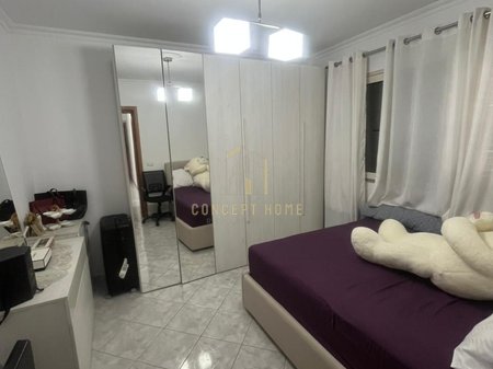 Shitet Apartament 2+1 tek Kthesa e Kamzes