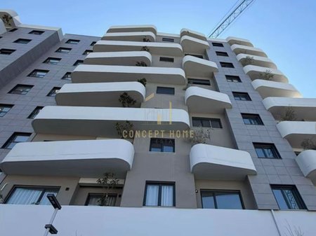 Jepet me qera apartament 1+1 ne Kamëz