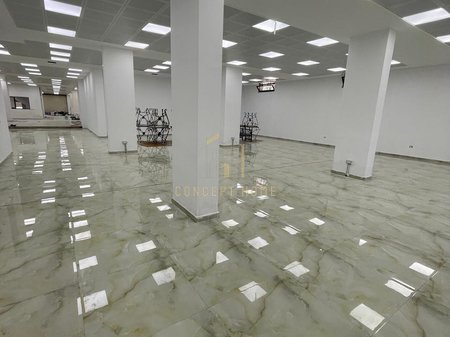 Industrial space for rent in Fresk