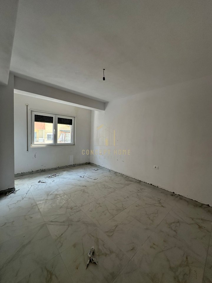 Jepet me qera apartament 1+1 ne Kamëz