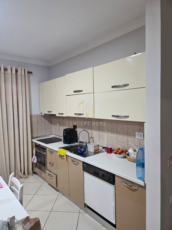 Apartment 2+1 for rent in 5 Maj