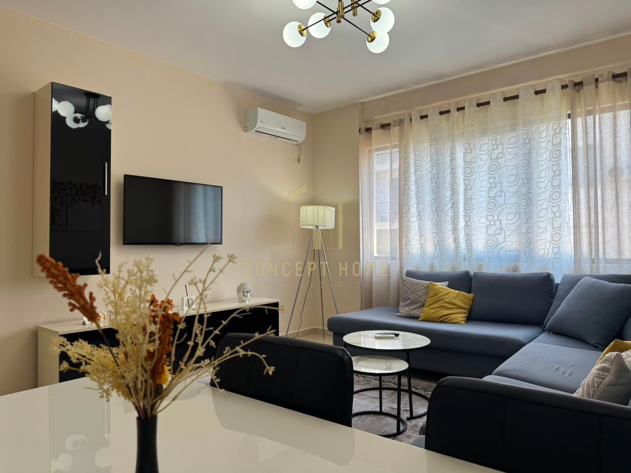 Jepet me qera apartament  1+1  ne Yzberisht