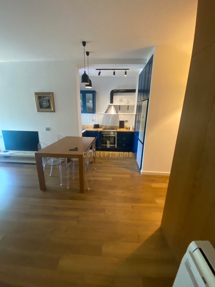 Apartament 2+2 Me Qira në Liqeni i Thatë, Tiranë - 900€ | 105 m²